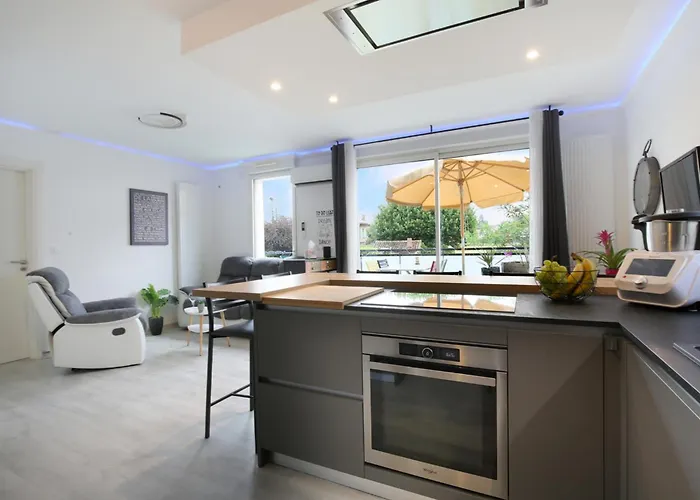 Quietude - Clim - Parking - Fibre 公寓